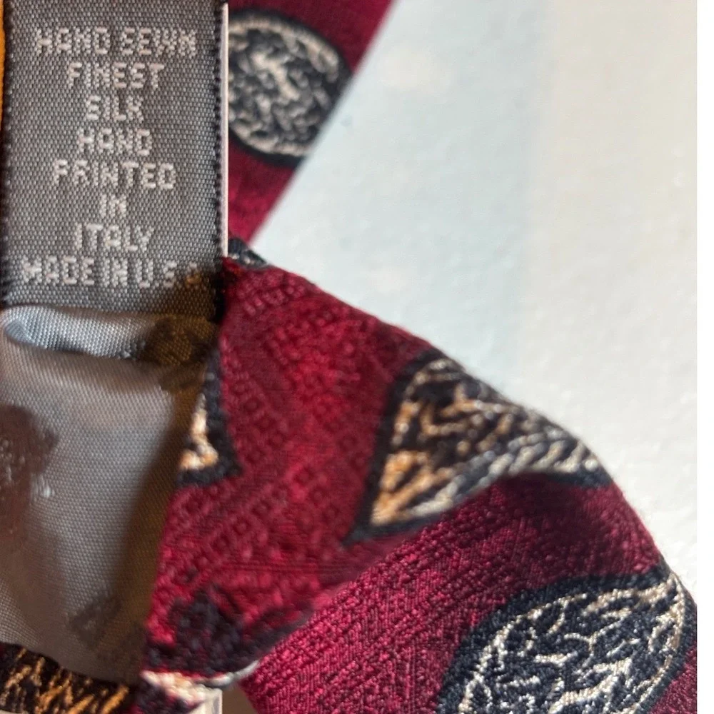 Robert Talbott Best of Class Guffey's‎ Red Leaf Silk Tie Necktie Mens Vintage